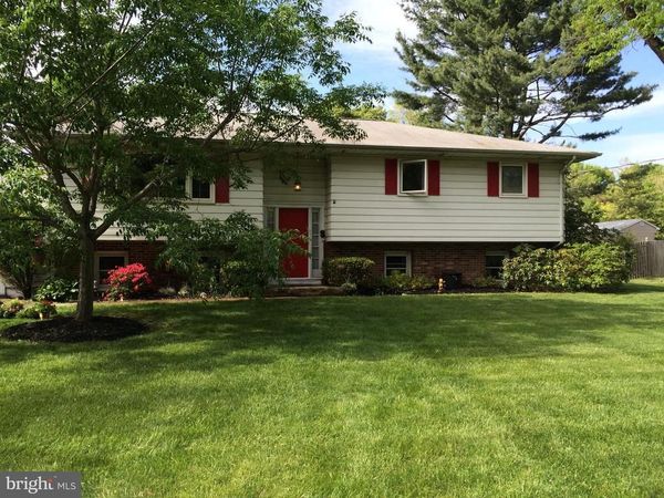 34 LOPATCONG DRIVE, EWING, NJ 08638