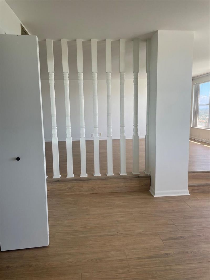 5200 Brittany Drive S, Unit 1804, Saint Petersburg, FL 33715 Photo