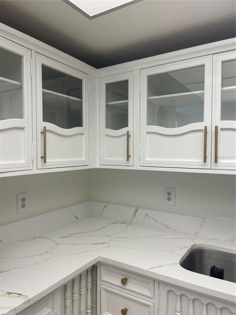 5200 Brittany Drive S, Unit 1804, Saint Petersburg, FL 33715 Photo