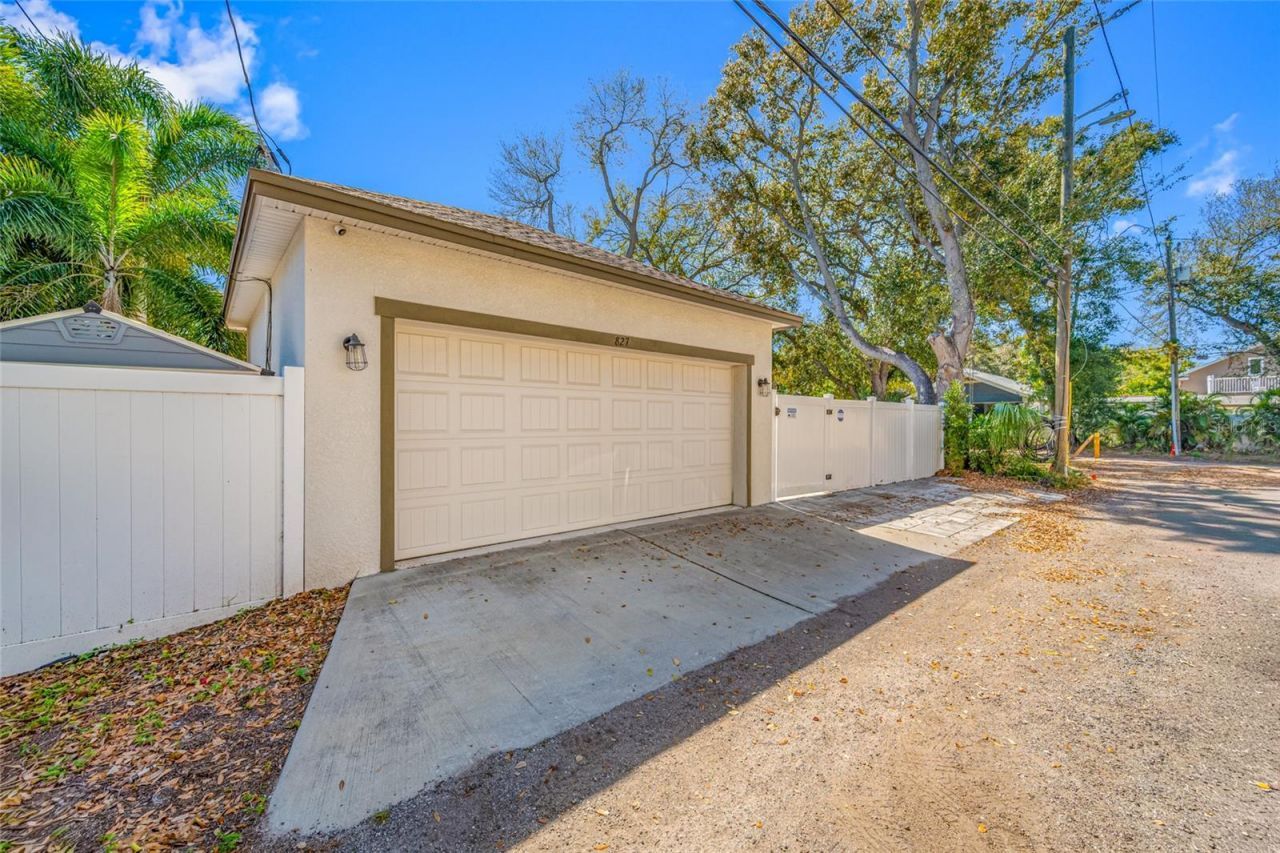 827 12th Avenue S, Saint Petersburg, FL 33701 Photo