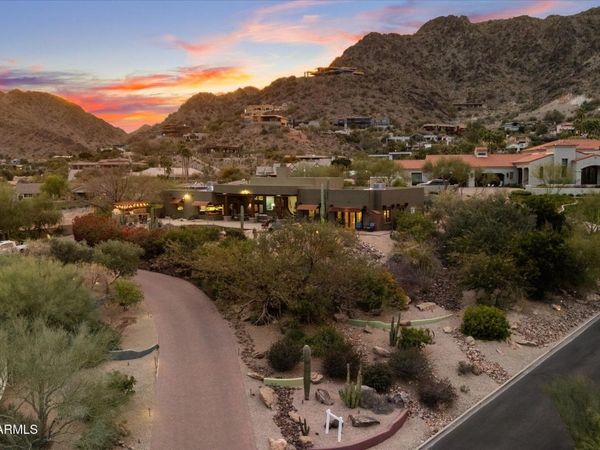 7306 N BROOKVIEW Way, Paradise Valley, AZ 85253