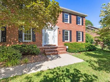 3397 Lyon Drive, Lexington, KY 40513