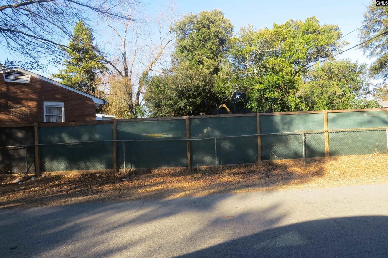 1802 Nearview Avenue  Photo 4