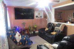 1802 Nearview Avenue  photo 4