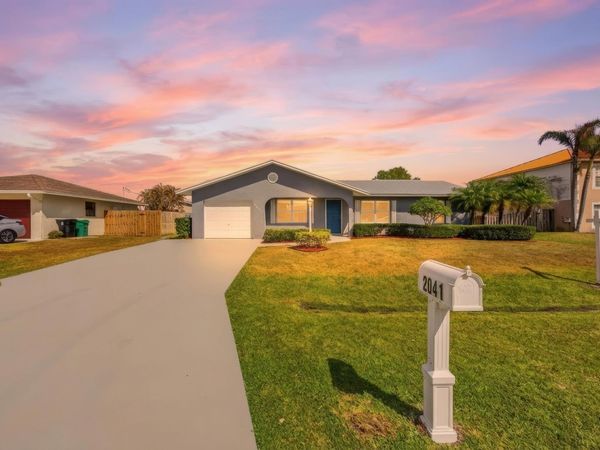 2041 SW Gemini Lane, Port Saint Lucie, FL 34984