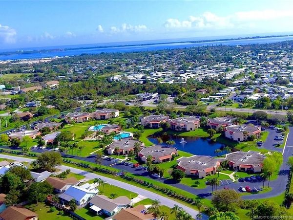 1999 NE Collins Circle, Unit 3-10, Jensen Beach, FL 34957