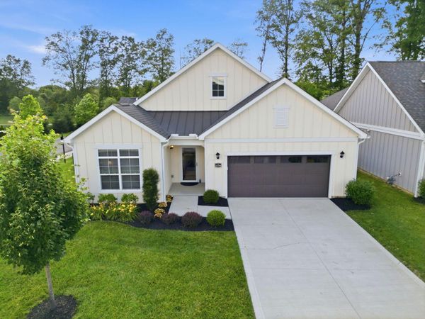 3326 Strickland Drive, Unit 1, New Albany, OH 43054