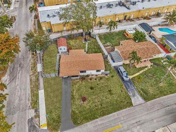 6781 Franklin St , Hollywood, FL 33024