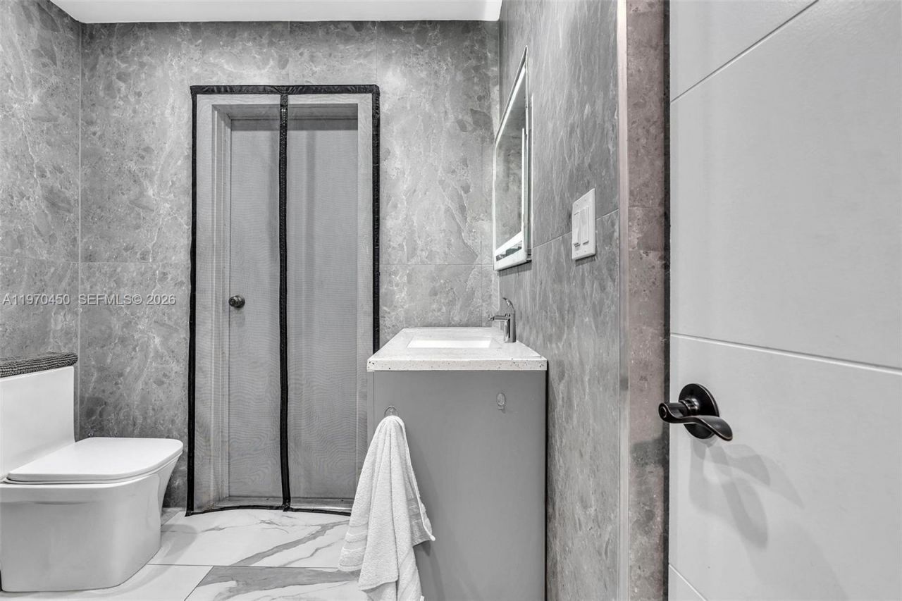 6781 Franklin St, Hollywood, FL 33024 Photo