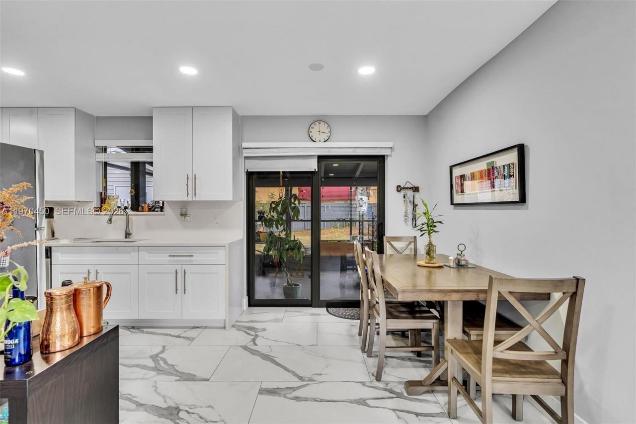 6781 Franklin St, Hollywood, FL 33024 Photo