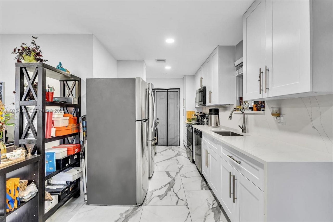 6781 Franklin St, Hollywood, FL 33024 Photo