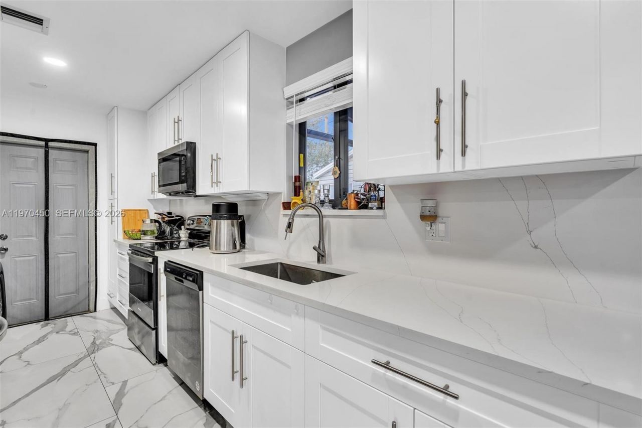 6781 Franklin St, Hollywood, FL 33024 Photo