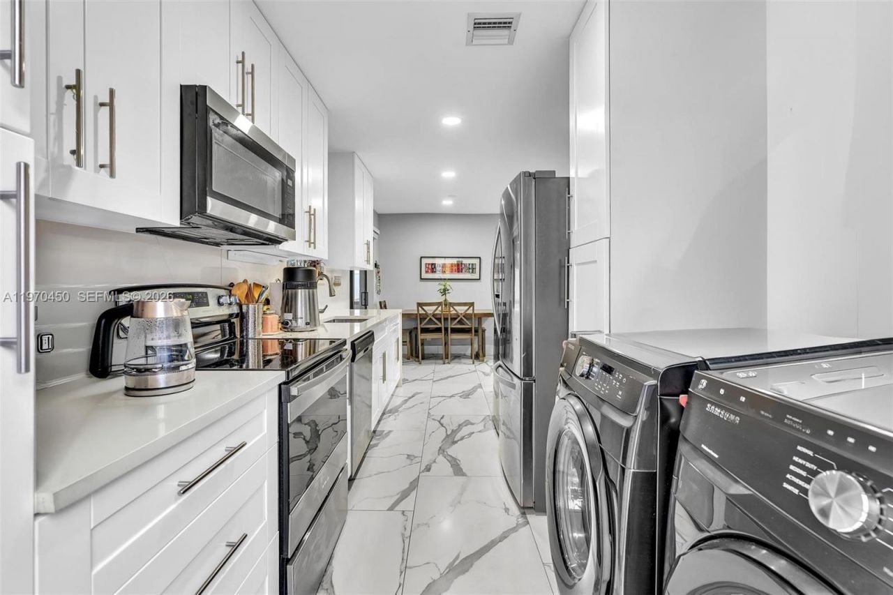 6781 Franklin St, Hollywood, FL 33024 Photo