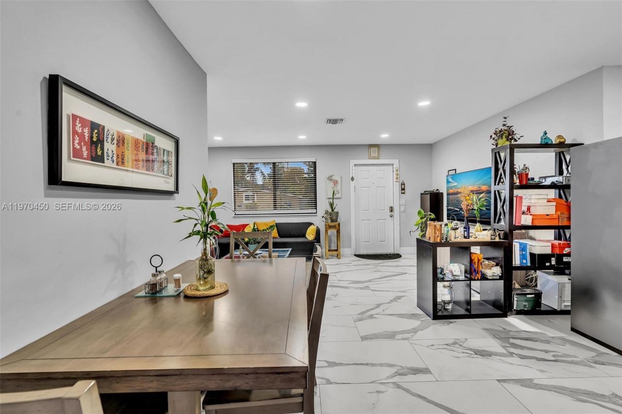 6781 Franklin St, Hollywood, FL 33024 Photo