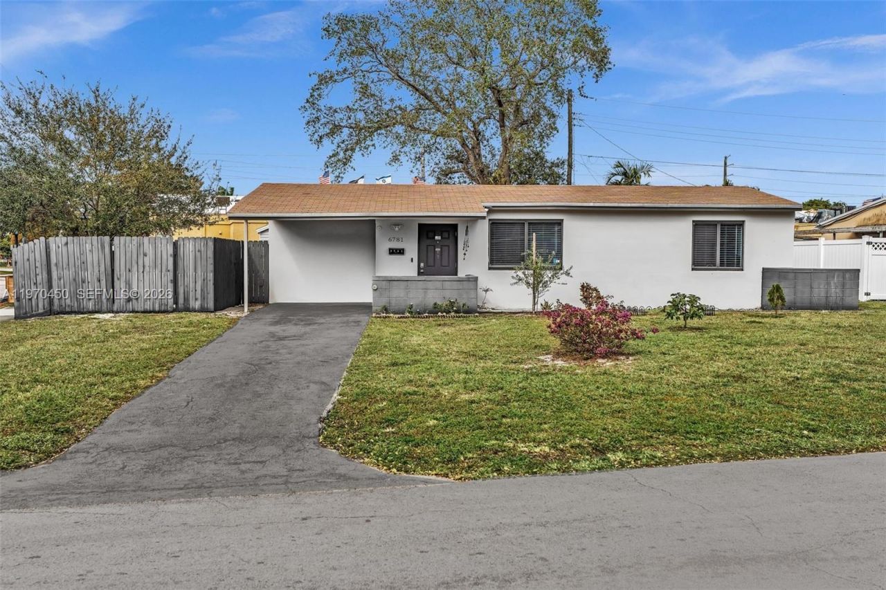 6781 Franklin St, Hollywood, FL 33024 Photo