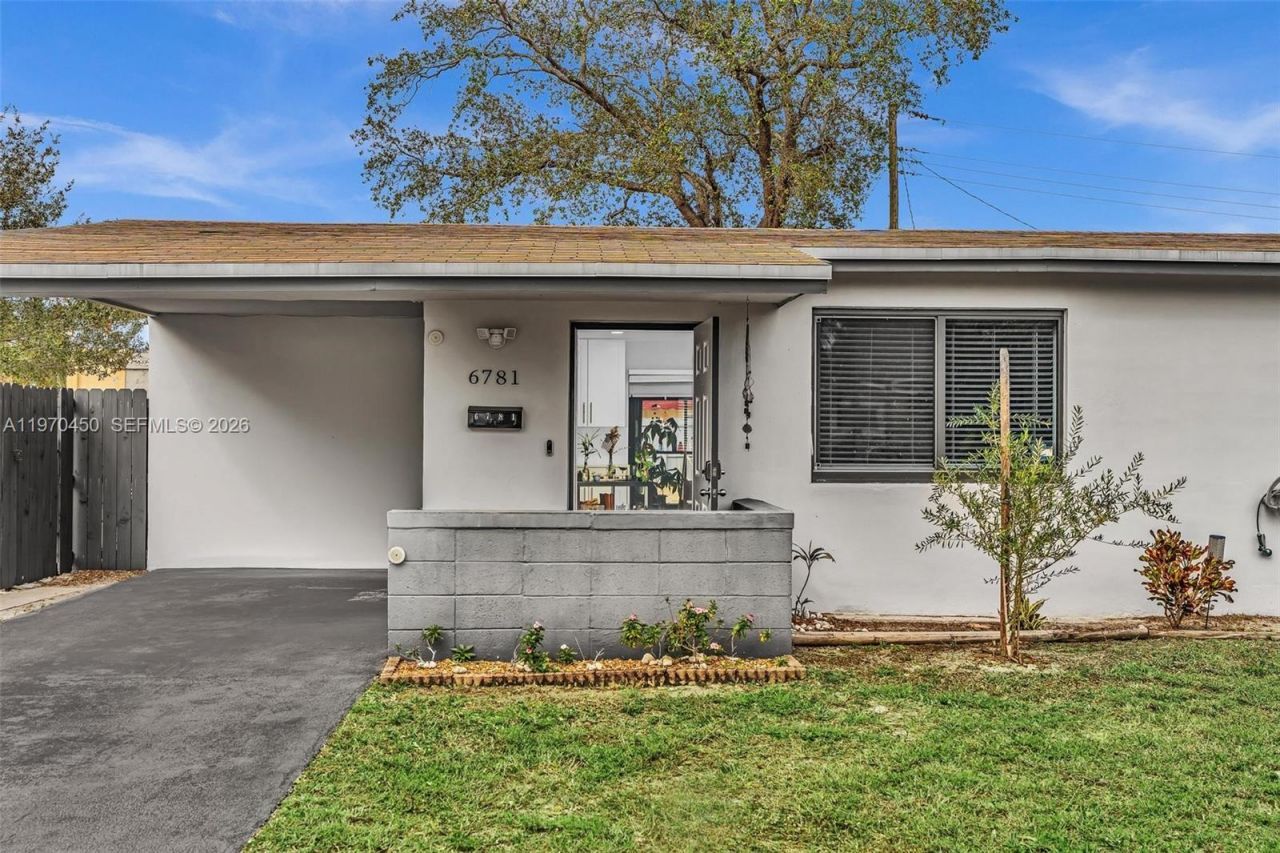 6781 Franklin St, Hollywood, FL 33024 Photo
