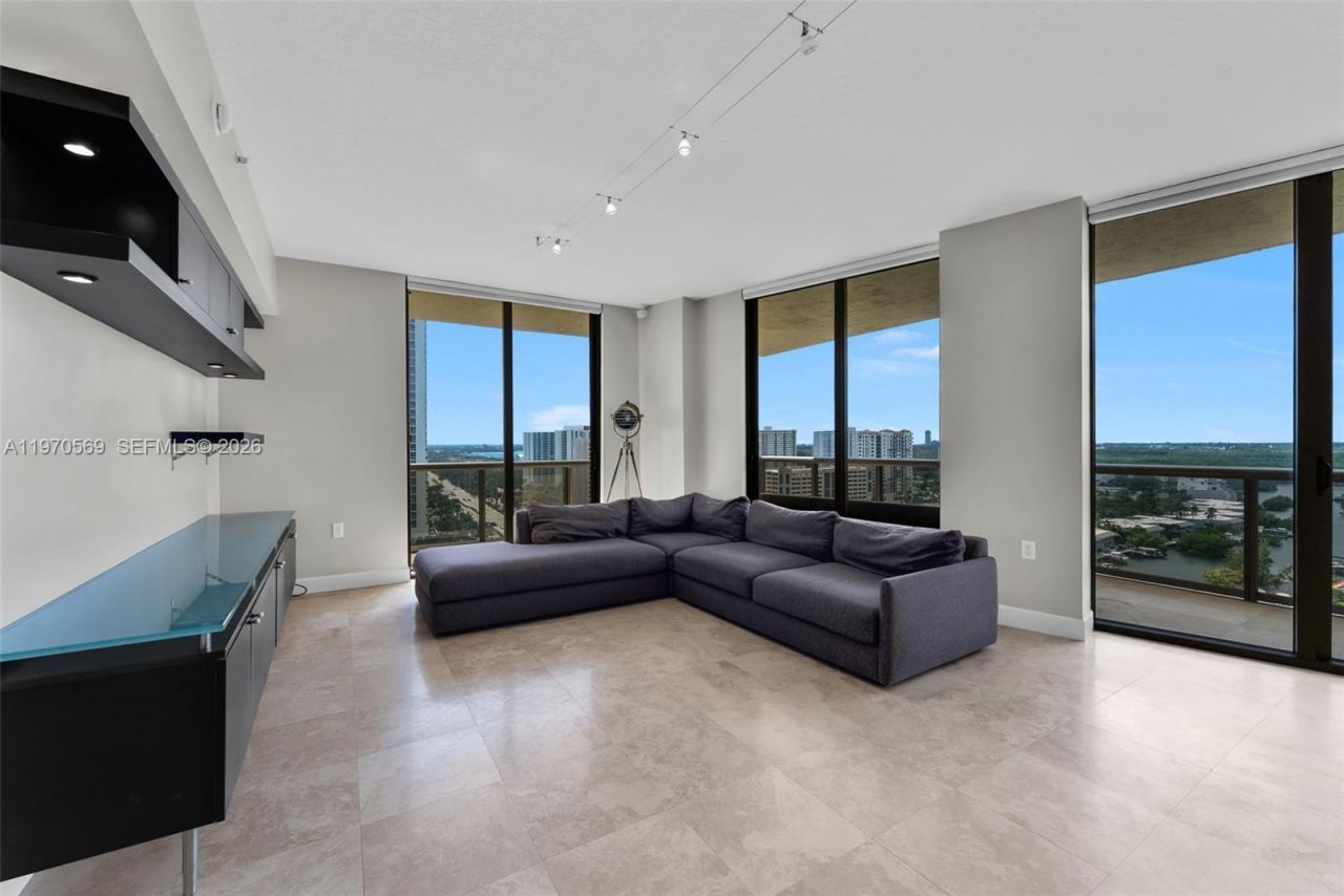 16275 Collins Ave, Unit 1604, Sunny Isles Beach, FL 33160 Photo
