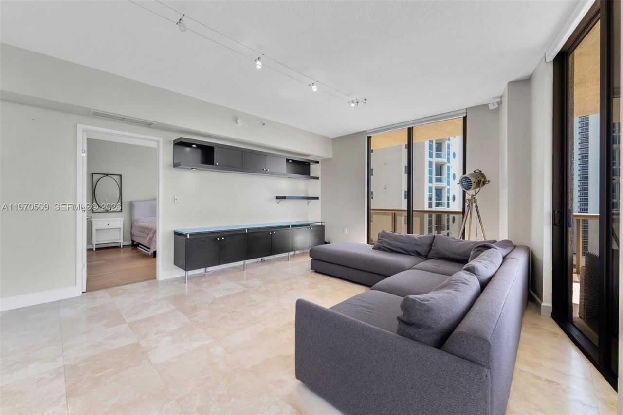 16275 Collins Ave, Unit 1604, Sunny Isles Beach, FL 33160 Photo