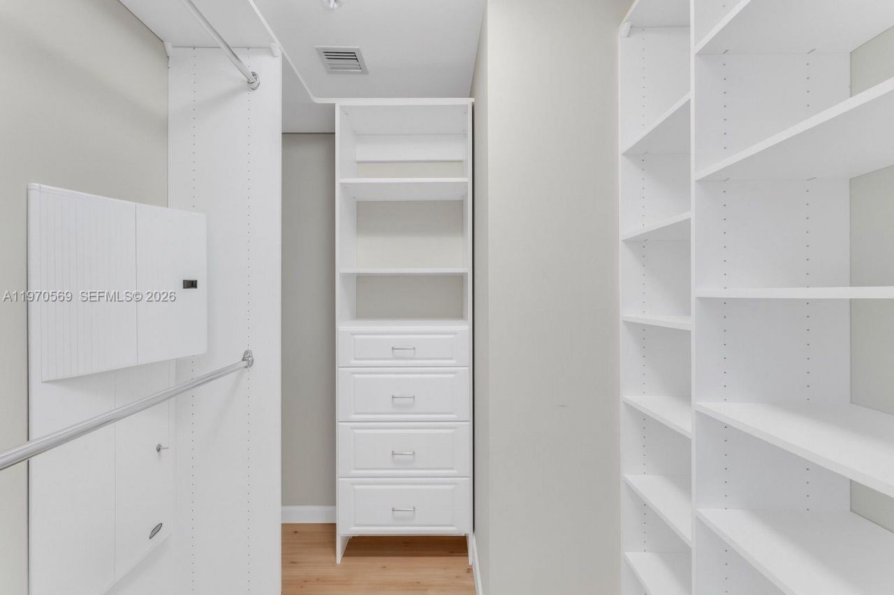 16275 Collins Ave , Unit 1604, Sunny Isles Beach, FL 33160 Photo