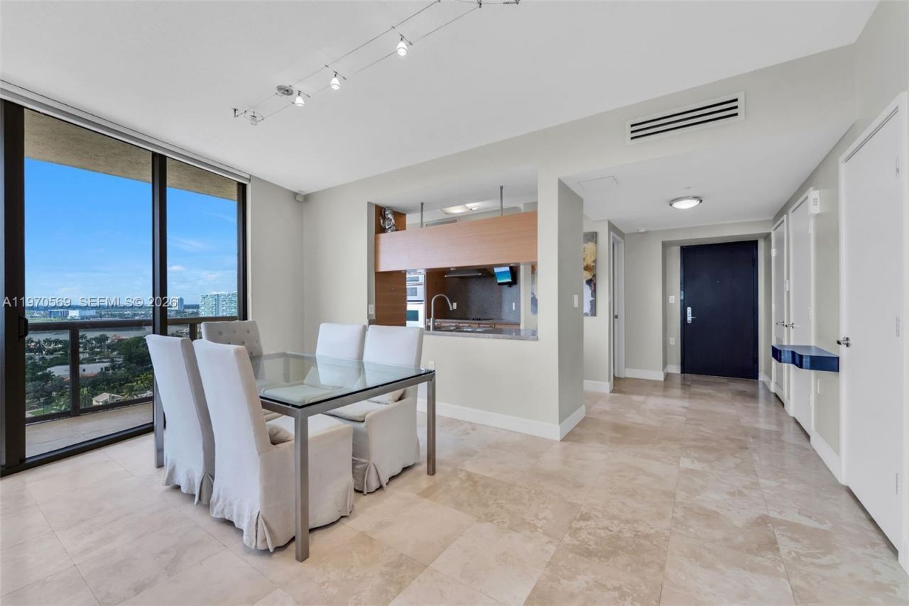 16275 Collins Ave, Unit 1604, Sunny Isles Beach, FL 33160 Photo