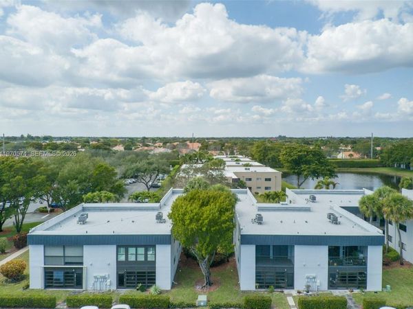 15108 Ashland Dr, Unit 221, Delray Beach, FL 33484