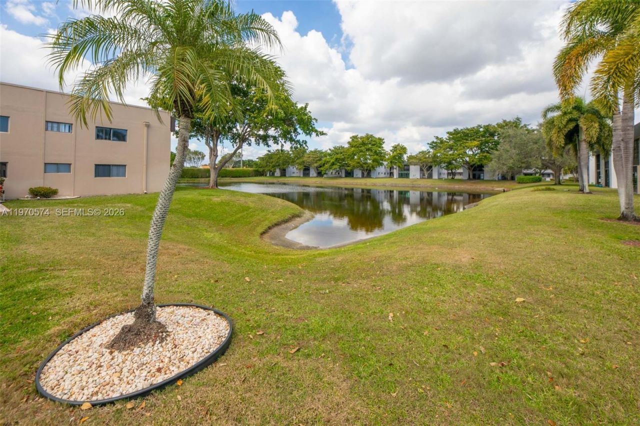 15108 Ashland Dr, Unit 221, Delray Beach, FL 33484 Photo