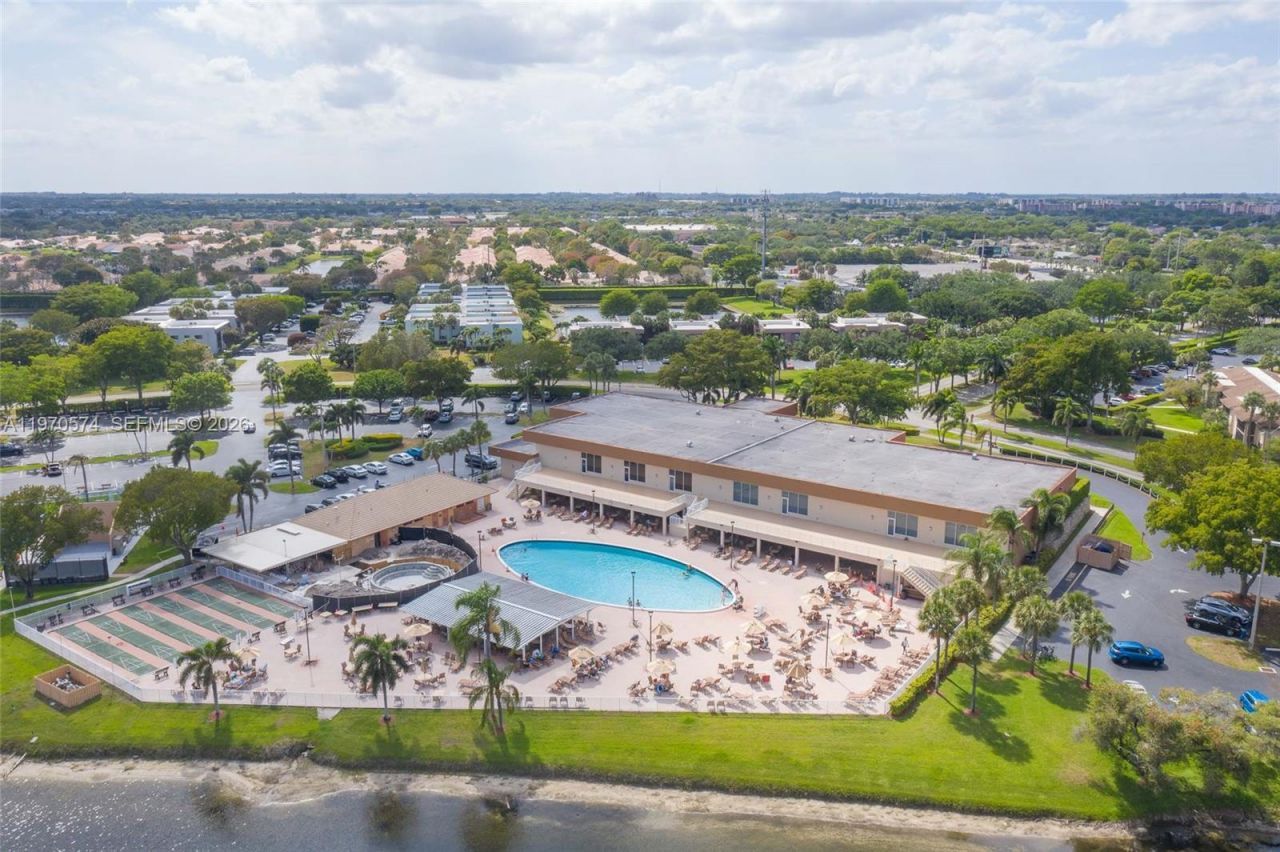 15108 Ashland Dr, Unit 221, Delray Beach, FL 33484 Photo