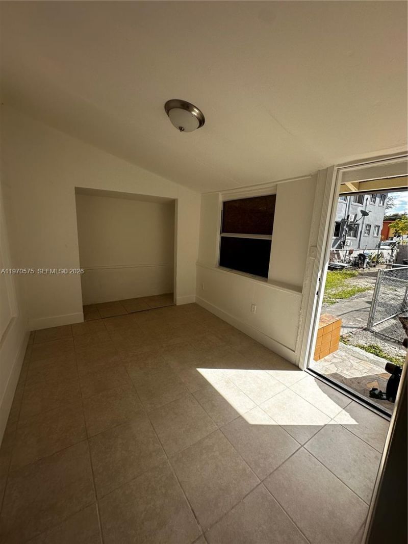 1919 SW 2nd St, Unit c, Miami, FL 33135 Photo