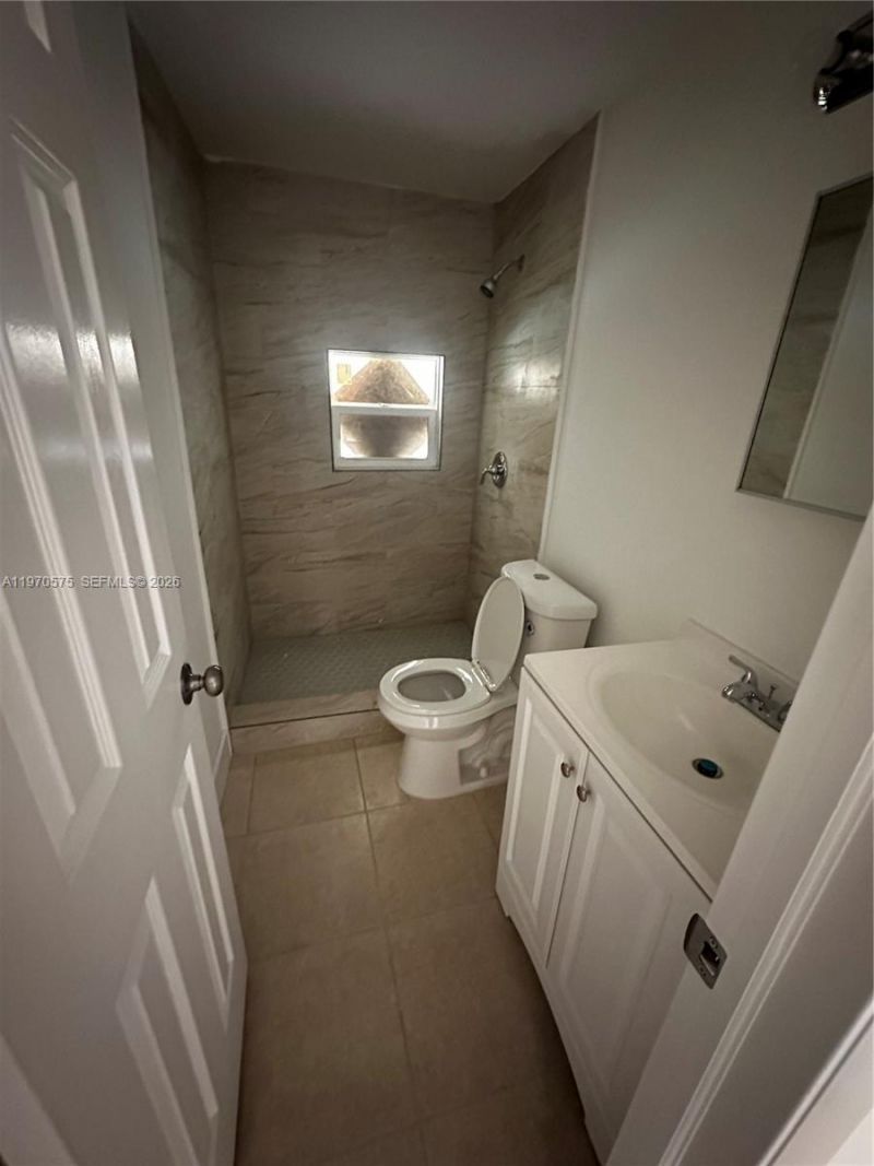 1919 SW 2nd St, Unit c, Miami, FL 33135 Photo