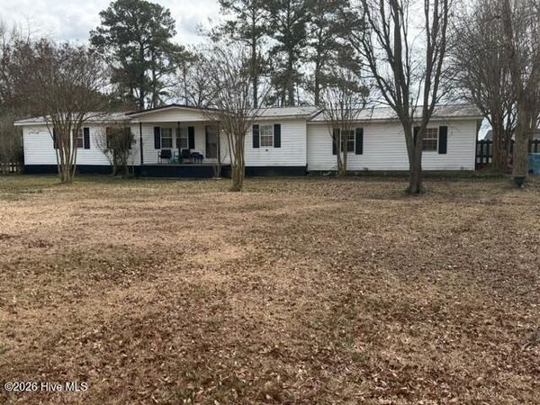 821 Luther Banks Road, Beulaville, NC 28518