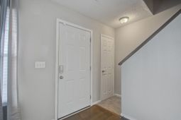 8016 Thelen Street photo 4