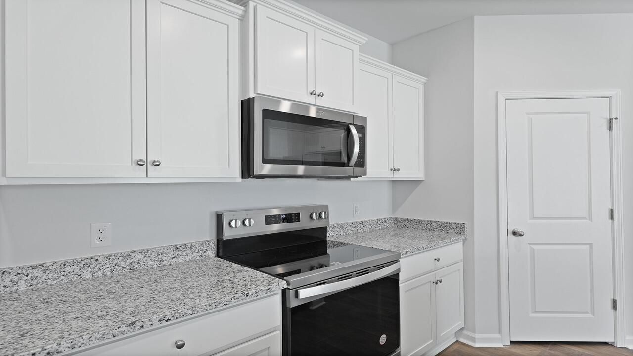 8 Castle Hill Drive Photo 12