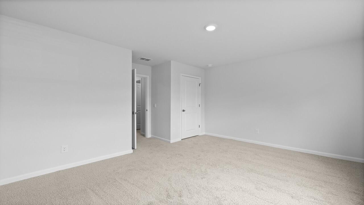 8 Castle Hill Drive Photo 32