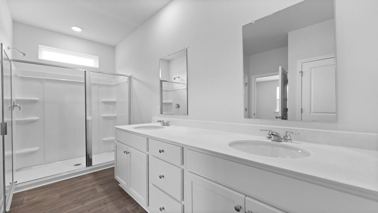 8 Castle Hill Drive Photo 6