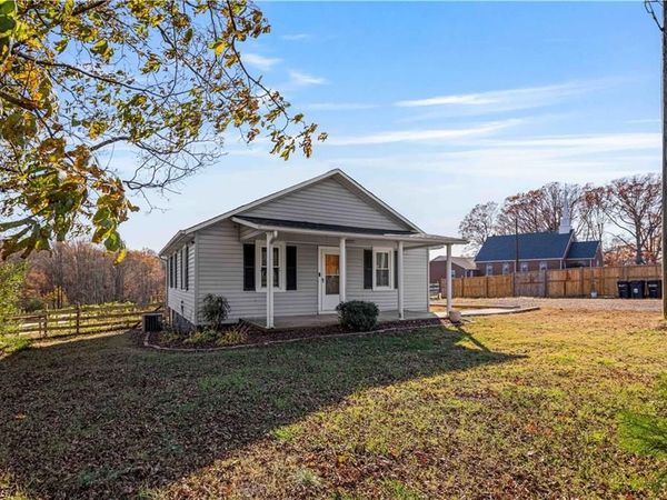 9589 NC 268 , Elkin, NC 28621