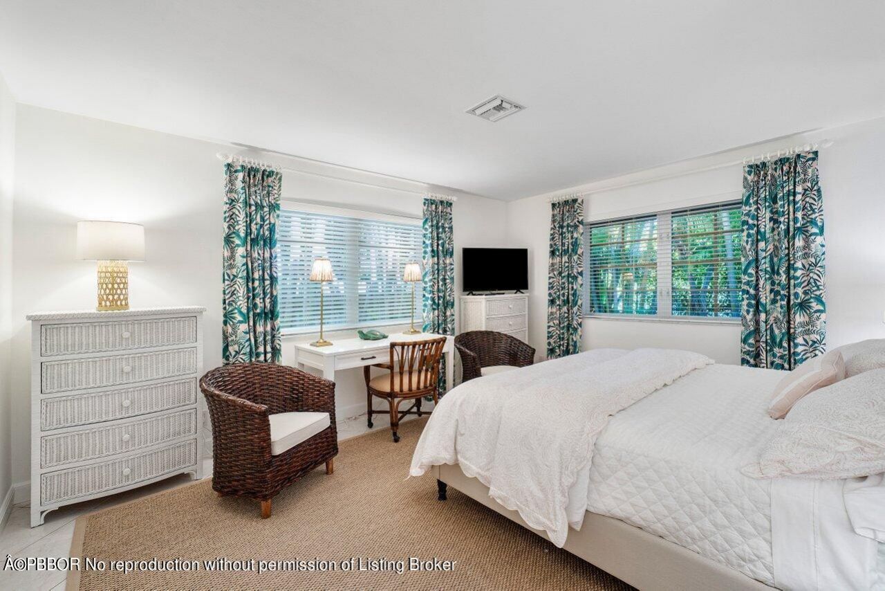 241 List Road, Palm Beach, FL 33480 Photo