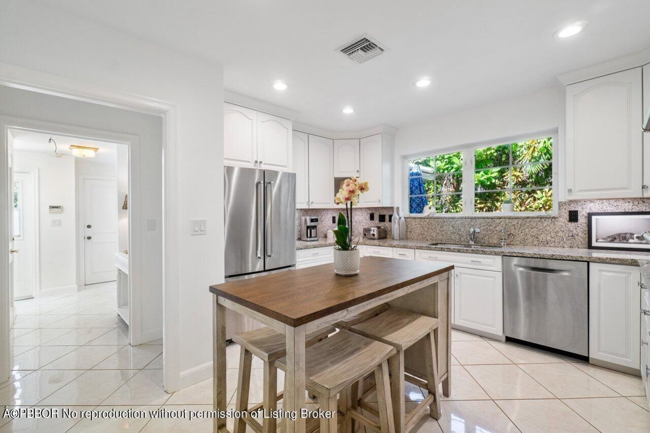 241 List Road, Palm Beach, FL 33480 Photo