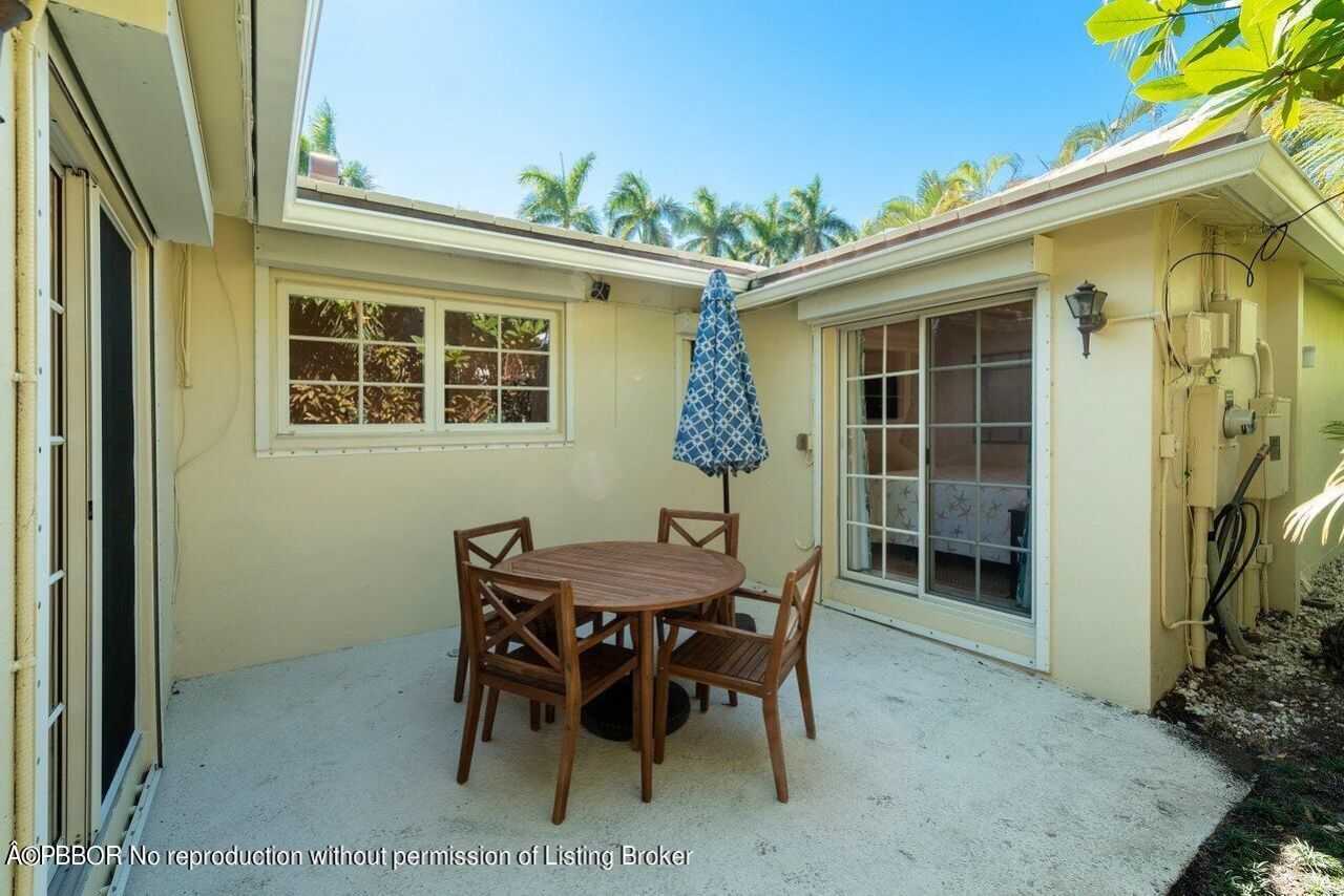 241 List Road, Palm Beach, FL 33480 Photo