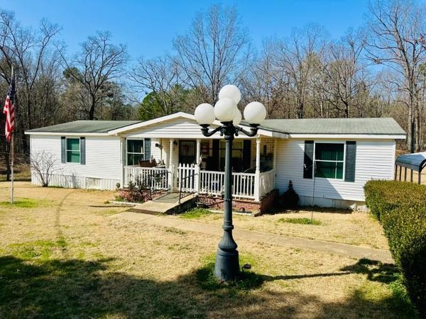 229 Sportsman, Coffeeville, MS 38922