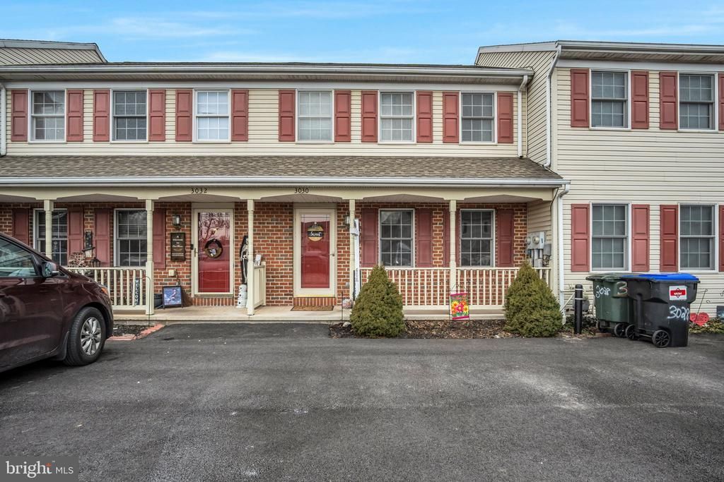 3030 Bornt Drive, Dover, PA 17315 Main Photo