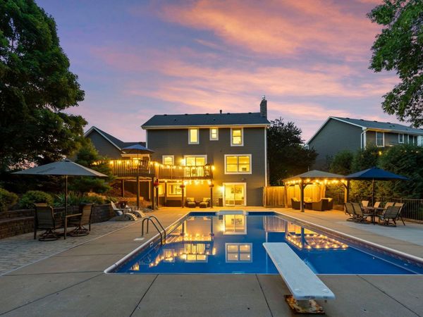 19790 Near Mountain Boulevard , Excelsior, MN 55331