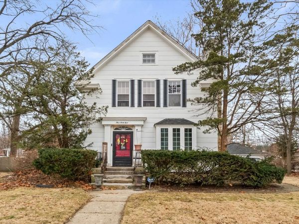 343 Evans Avenue, Aurora, IL 60505