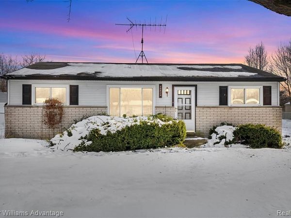 26529 Willow Cove, Woodhaven, MI 48183