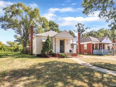 18668 Warwick Street, Detroit, MI 48219