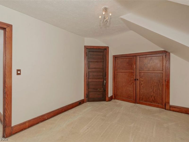 285 Corning Drive, Bratenahl, OH 44108 Photo 9