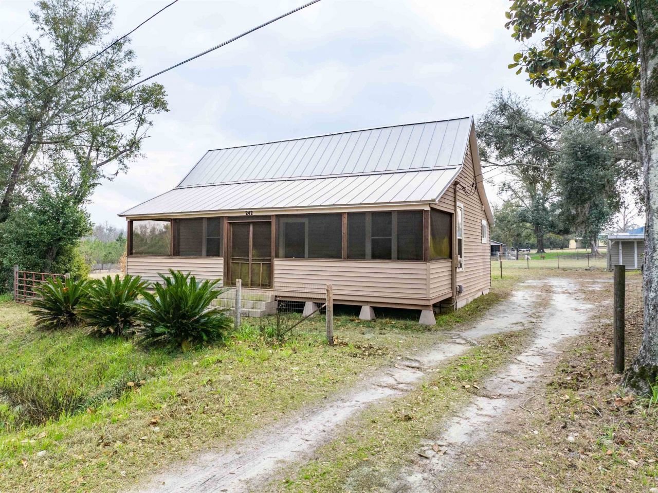 242 NE Bellville Road, Pinetta, FL 32350 Photo