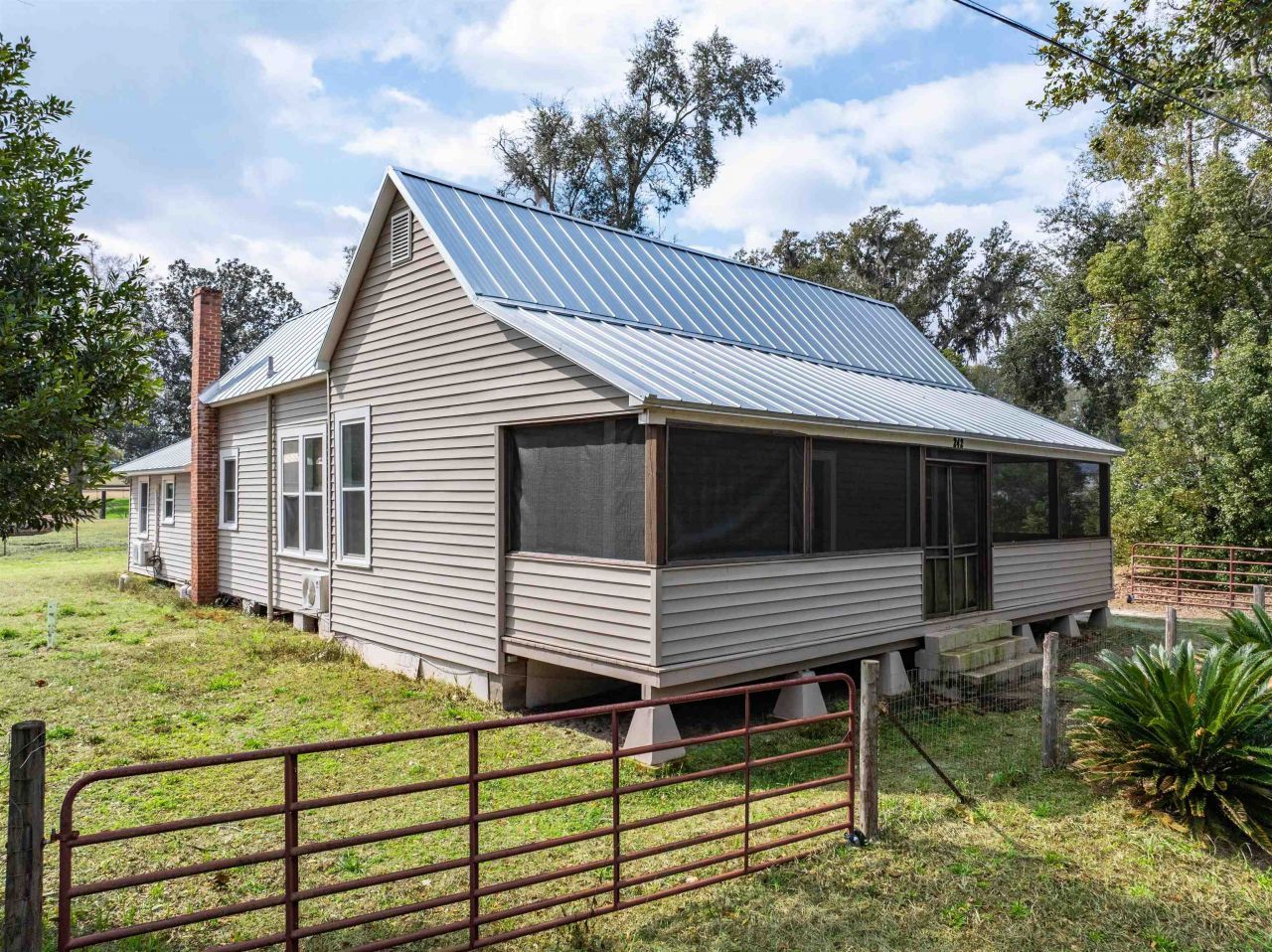 242 NE Bellville Road, Pinetta, FL 32350 Photo