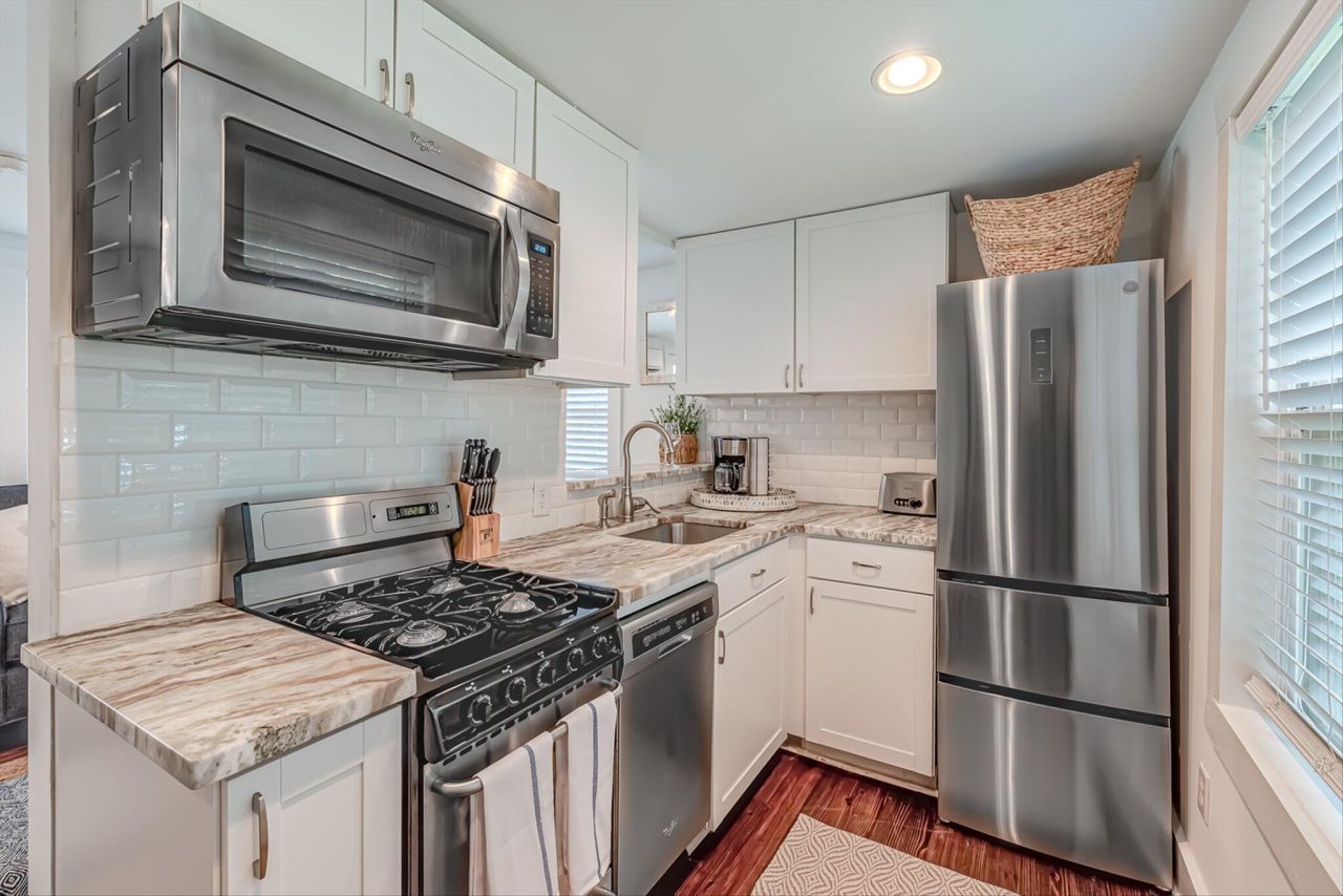 1 12th Avenue Photo 21