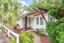 1 12th Avenue photo 4