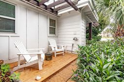 1 12th Avenue photo 4